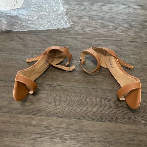NWT BURJU Zoe True Nude shade 6 Classic Strappy Heeled Sandals | size 7 - Picture 4 of 10